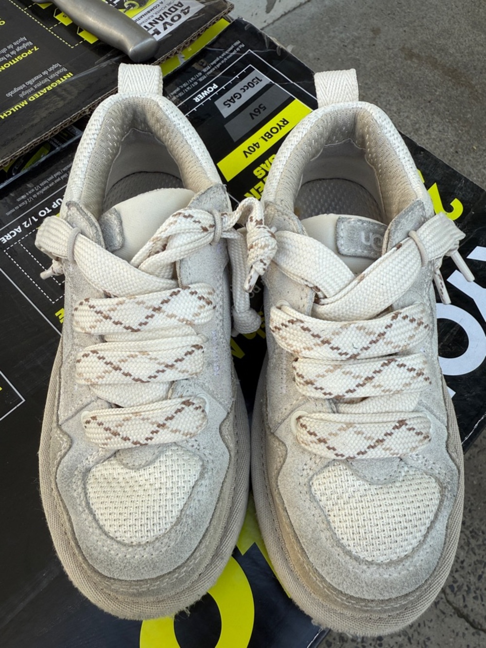 UGG Kids Cream & Tan Lace-Up Sneakers